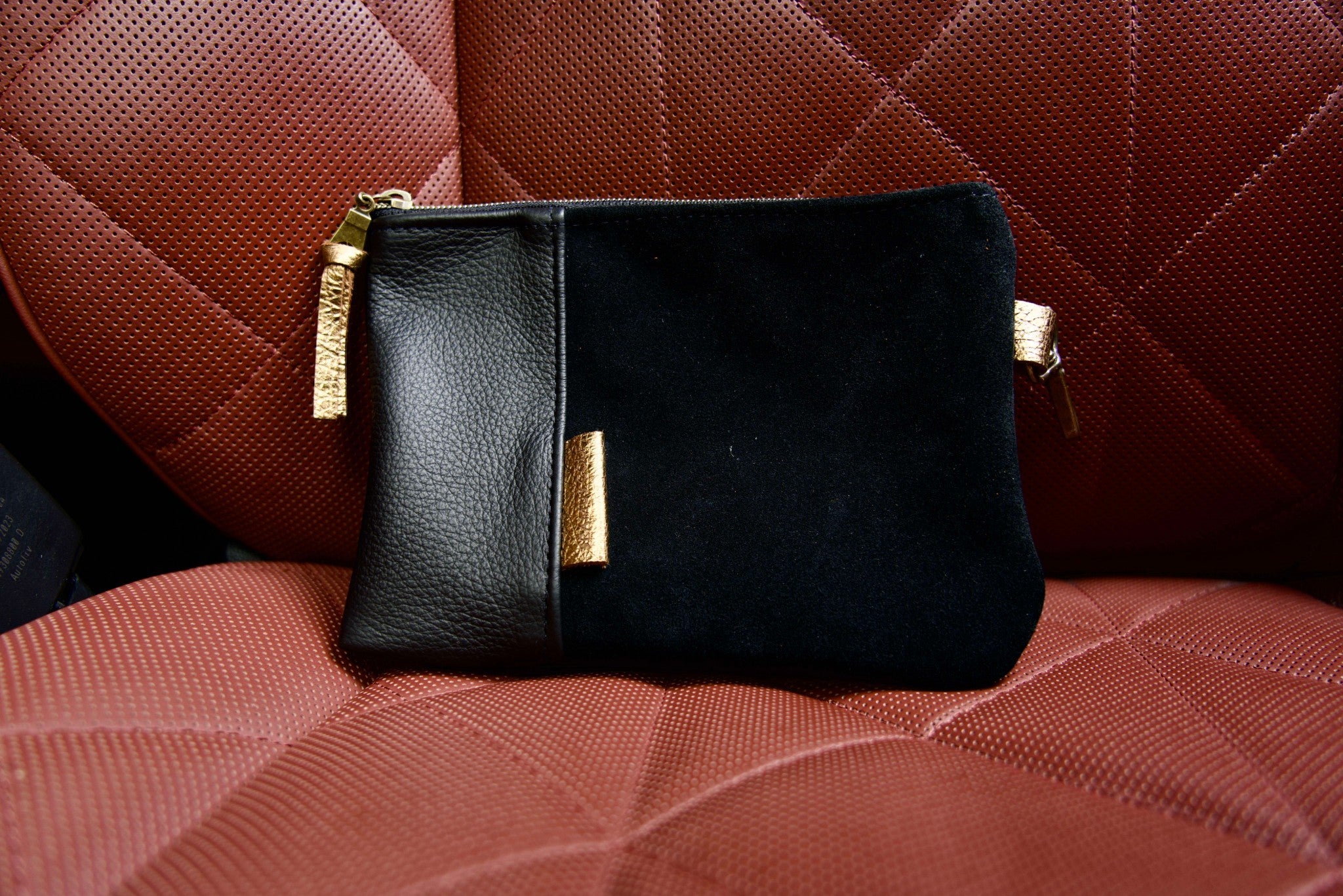 Black Tribeca Zippered Pouch