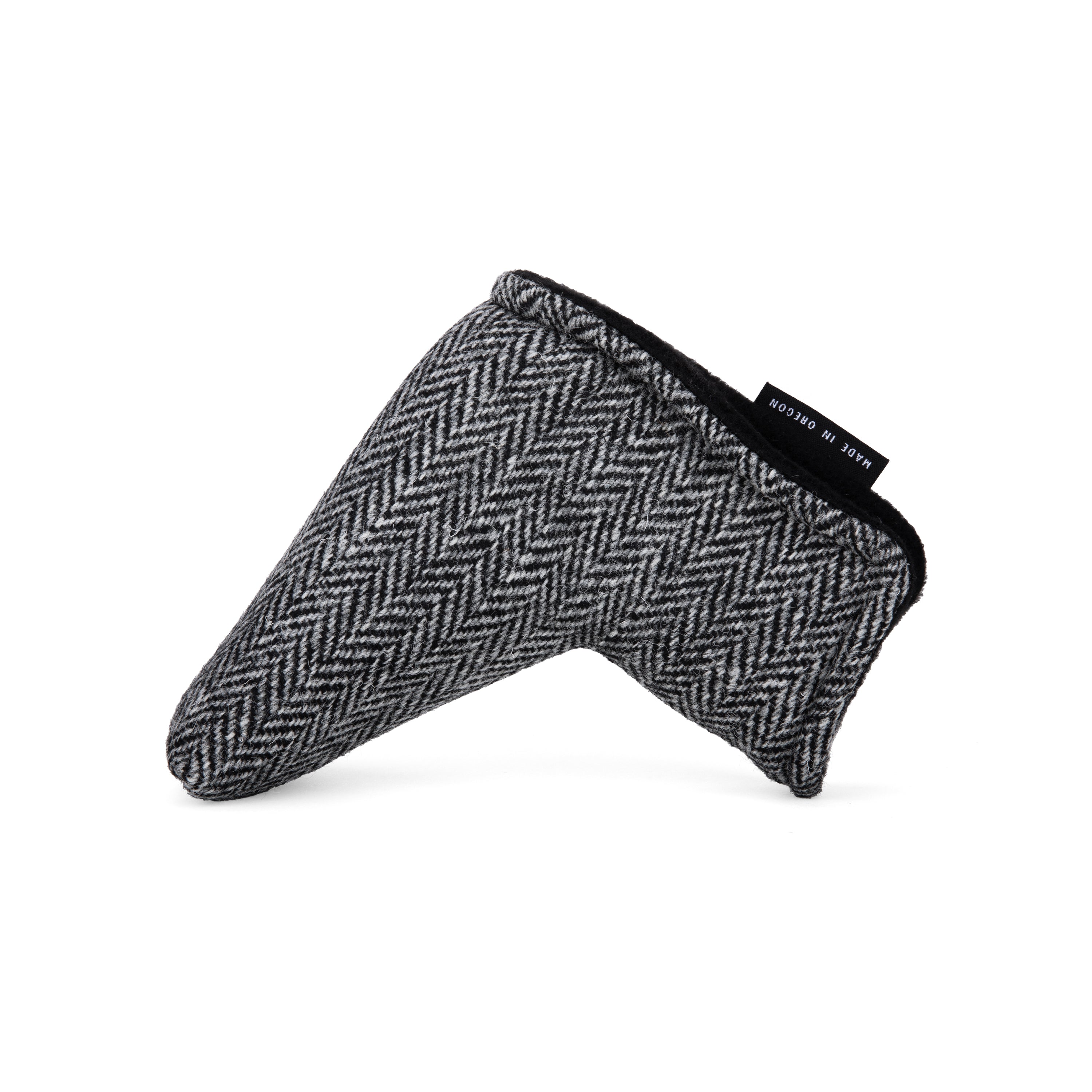 Harris Tweed Charcoal Golf Blade Putter Headcover | Seamus Golf | 3