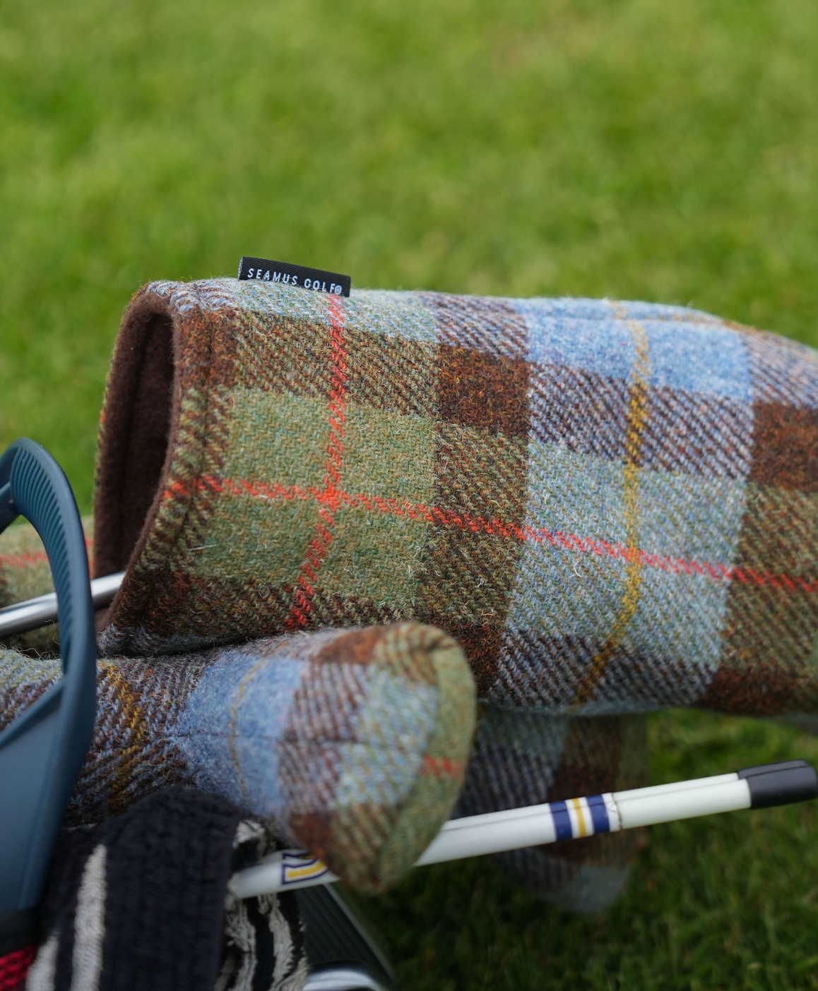 MacLeod Check Harris Tweed Blade Putter Cover