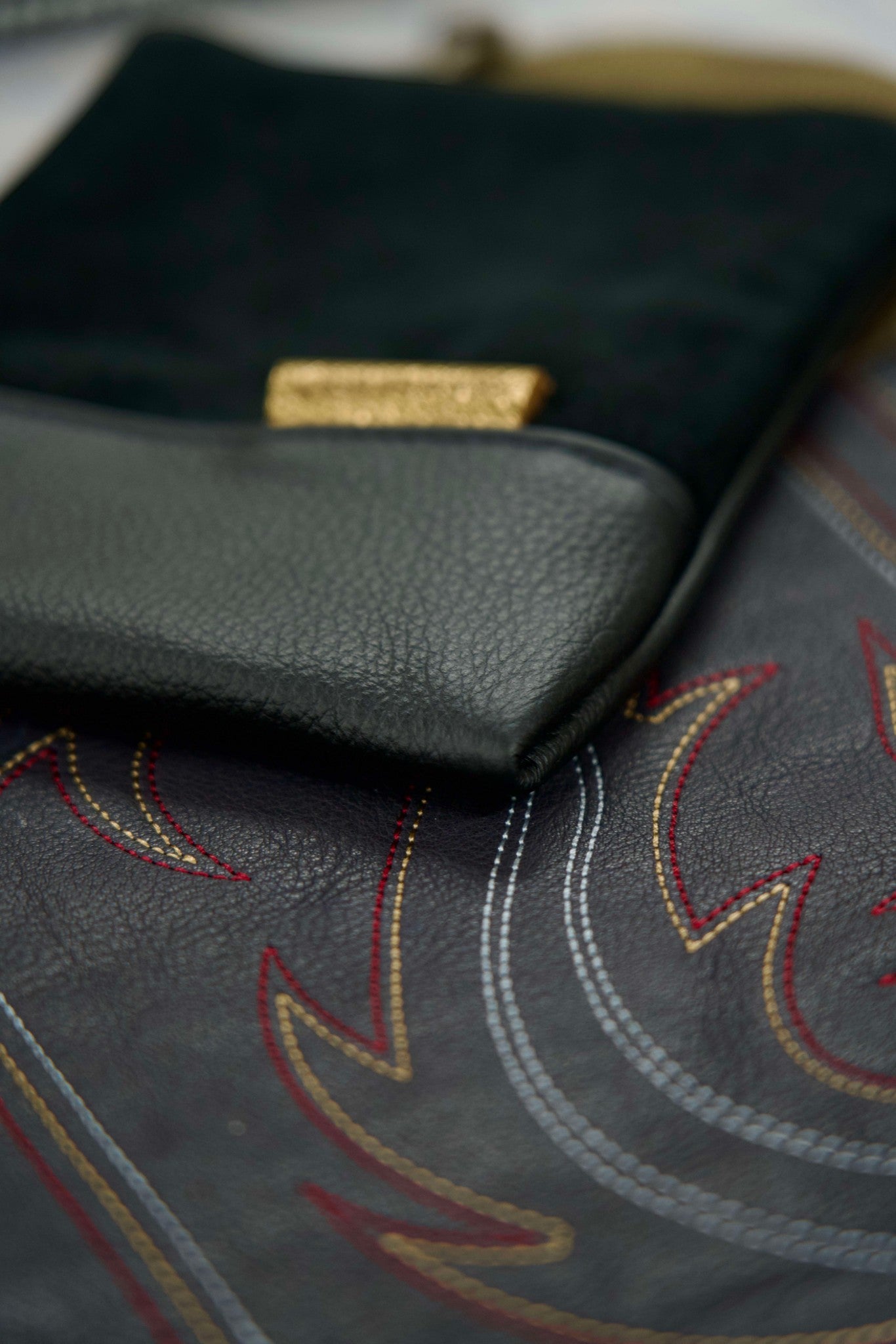Black Tribeca Zippered Pouch