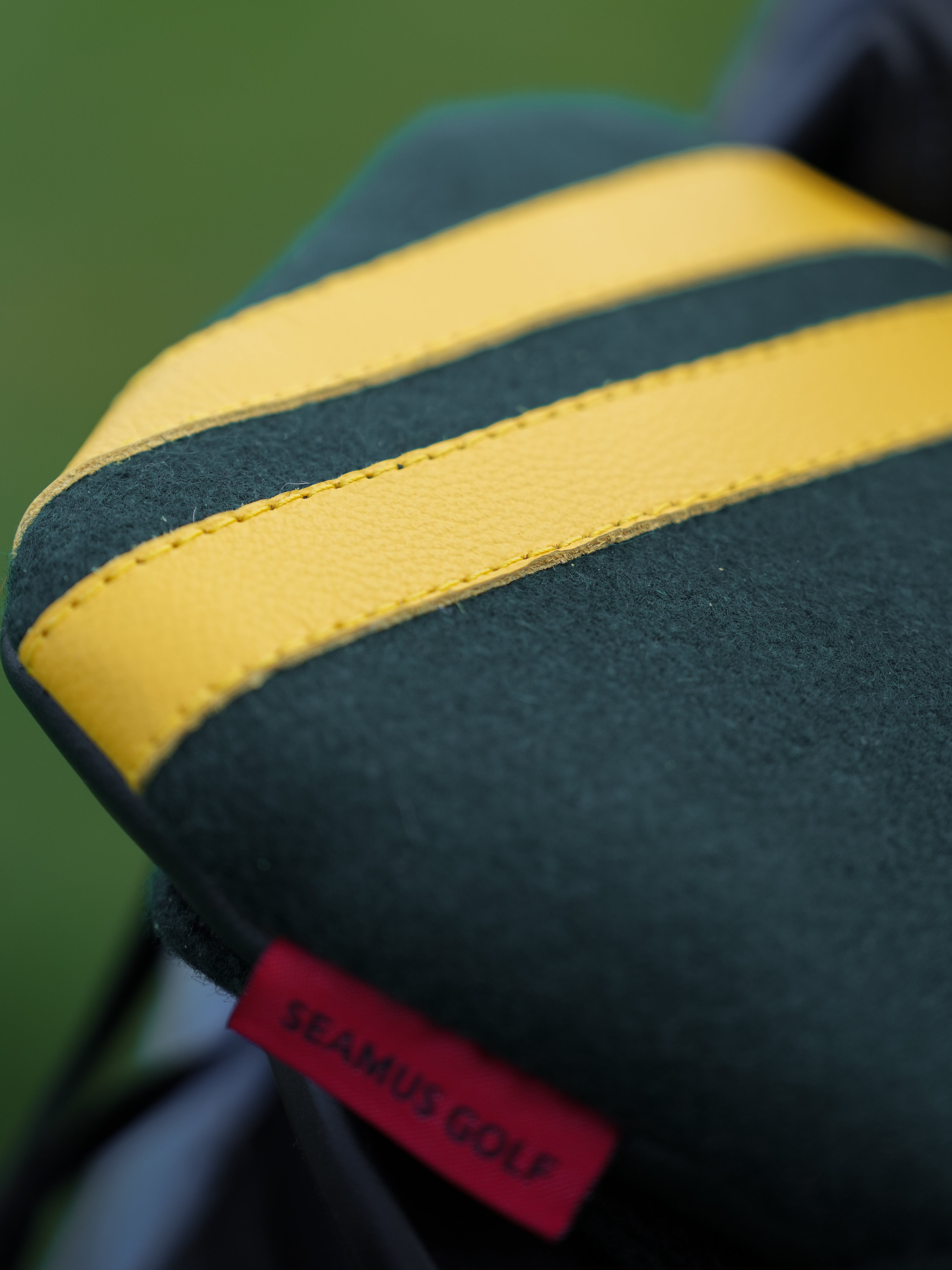 Alister Center Shafted Mallet Putter Cover