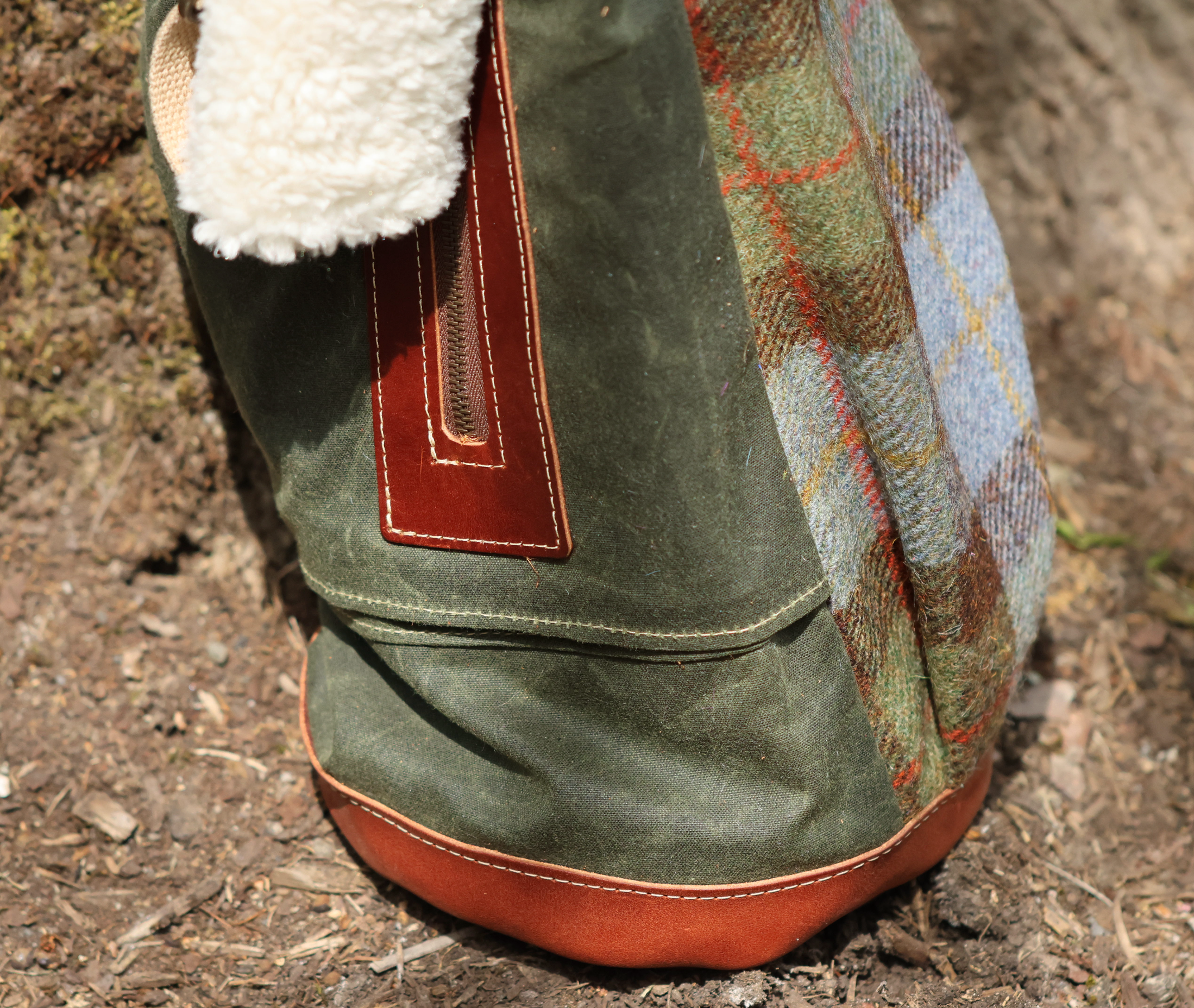Macleod Check Harris Tweed Sunday Bag