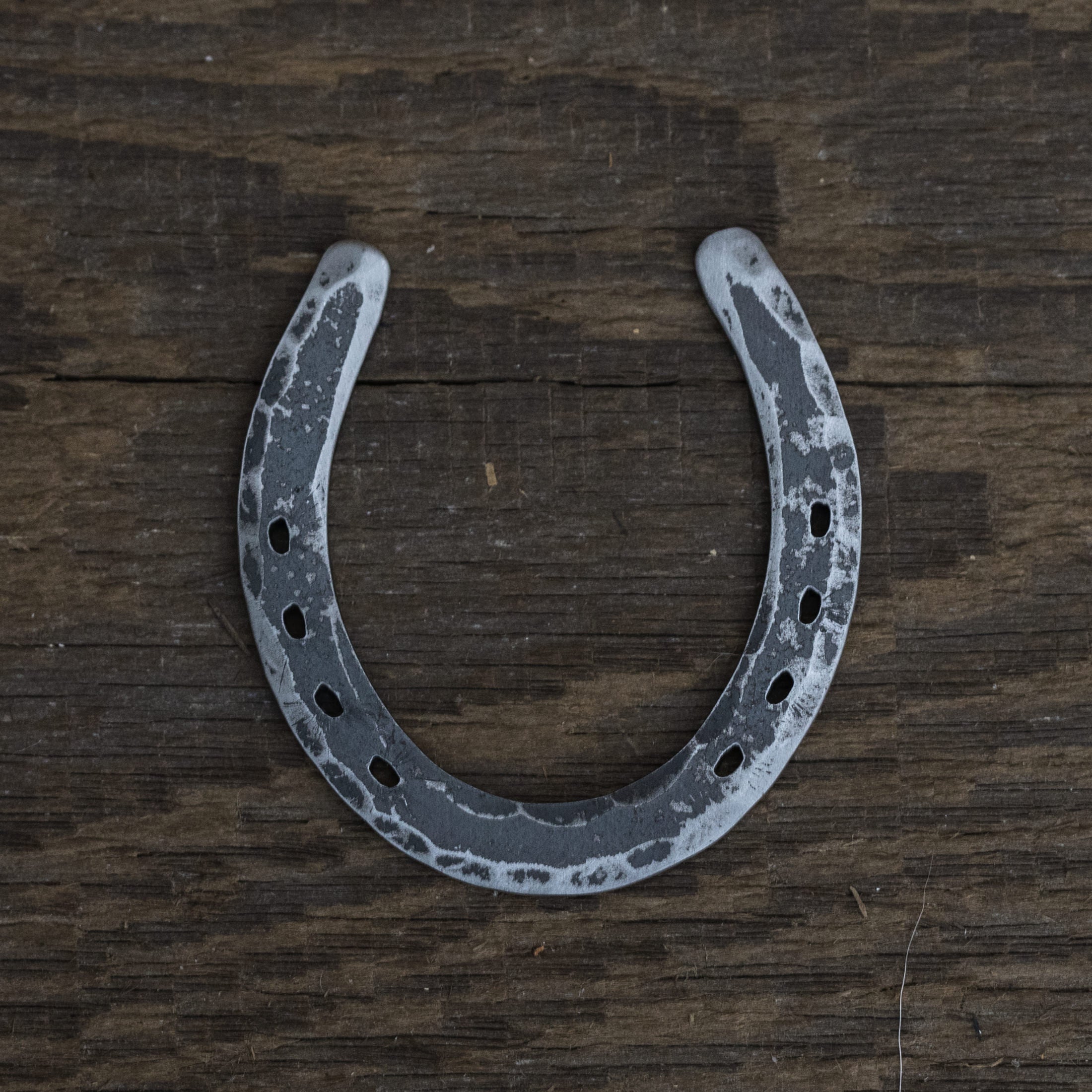 Hand Forge Steel Lucky Horseshoe Golf Ball Marker | Seamus Golf | 2